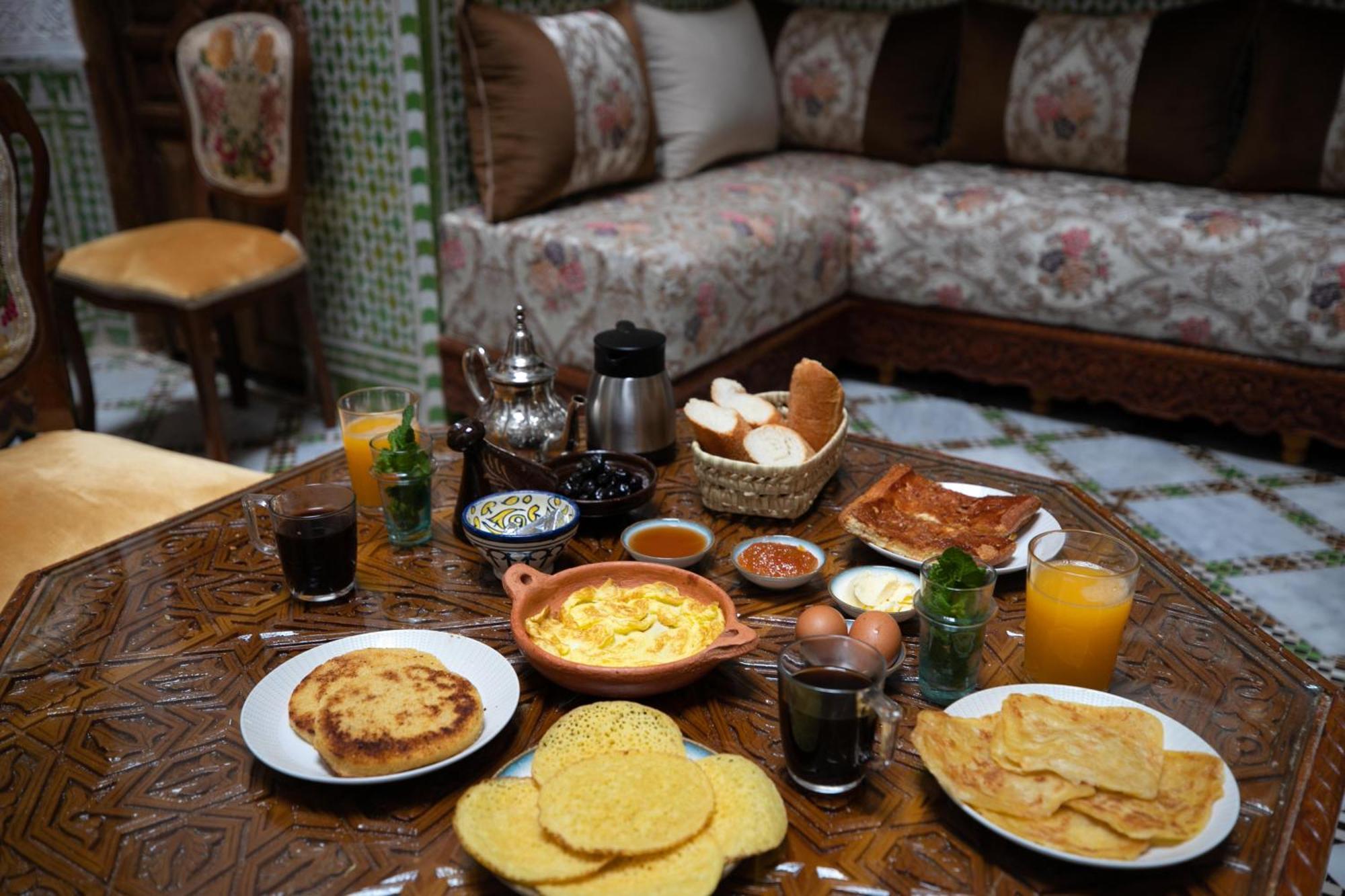 Dar Usham Fes Bed and Breakfast Buitenkant foto