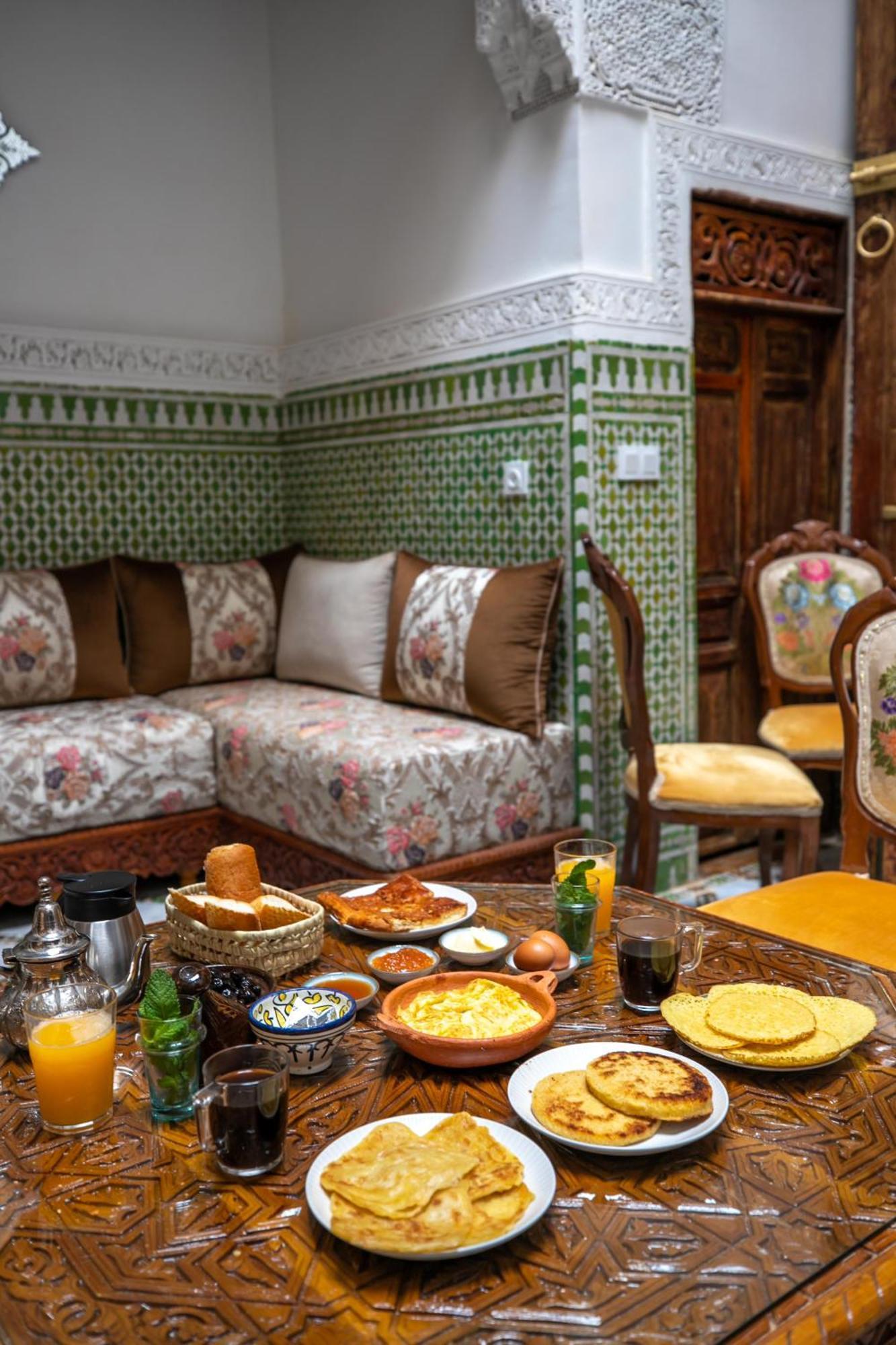 Dar Usham Fes Bed and Breakfast Buitenkant foto
